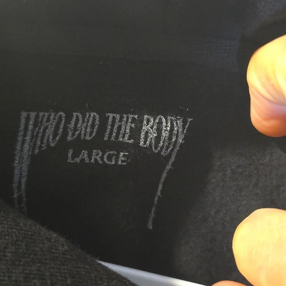 Monaleo  Did The Body tour Hoodie Size Laege